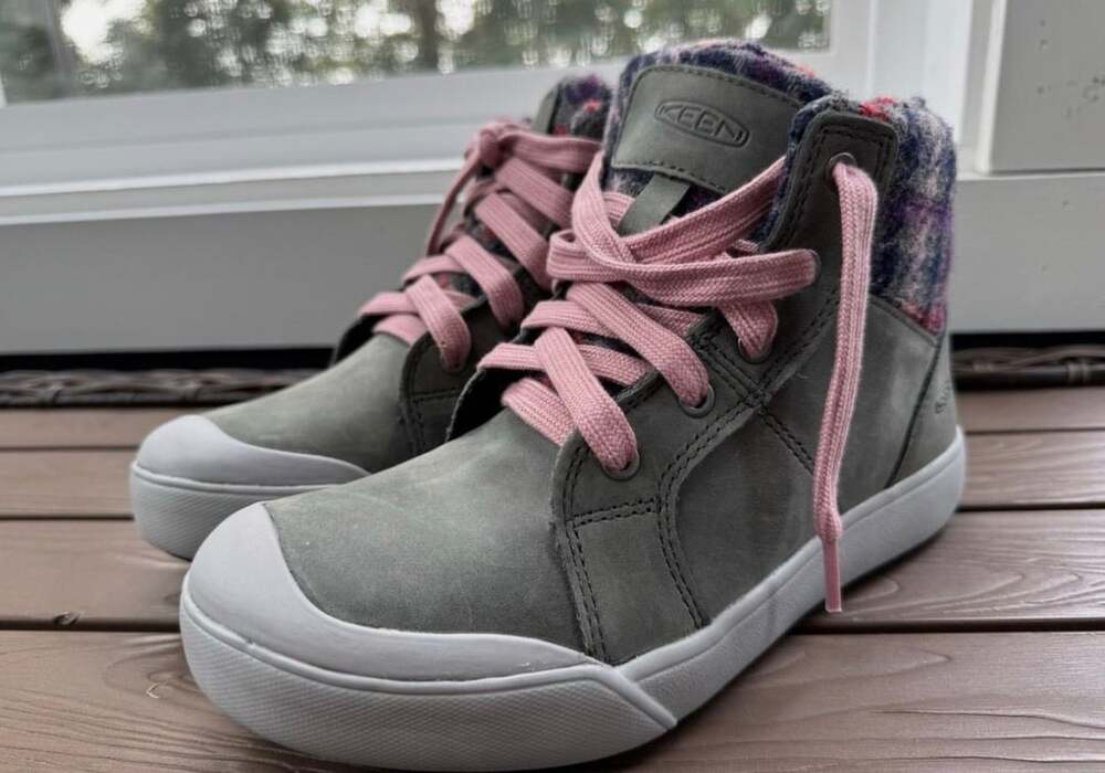 Keen Elena Mid Boots Size 5 Sage Green Plaid Insulated Leather High Tops NWOT